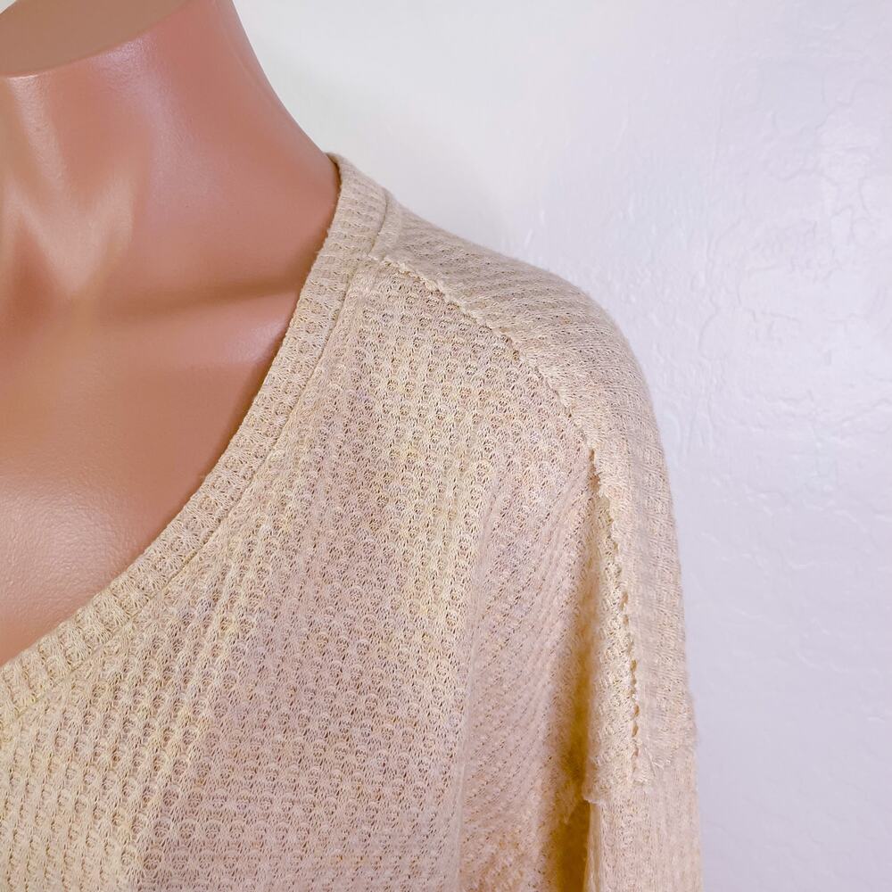 Gibsonlook Waffle Knit V-Neck Pullover Long Sleeve Shirt Beige size XS NEW - Picture 5 of 12